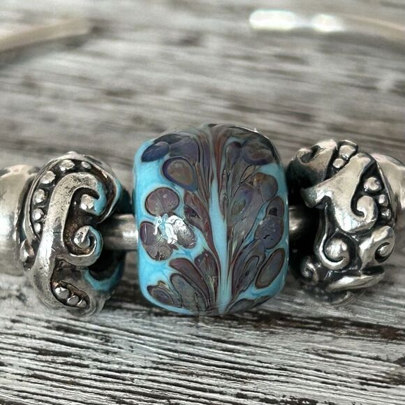 Big Hole Lampwork Glass Barrel Bead By Artisan Clare Scott Blue w Feathers - Picture 1 of 8